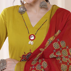 Rayon Calf Length Solid 3/4 Sleeves V-Neck Flared Kurta Suit Set