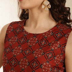 Maroon Rayon Printed Sleeveless Round Neck Asymmetrical Kurta Bottom Set