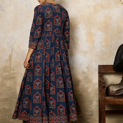 Women Printed Flared Kurta Set