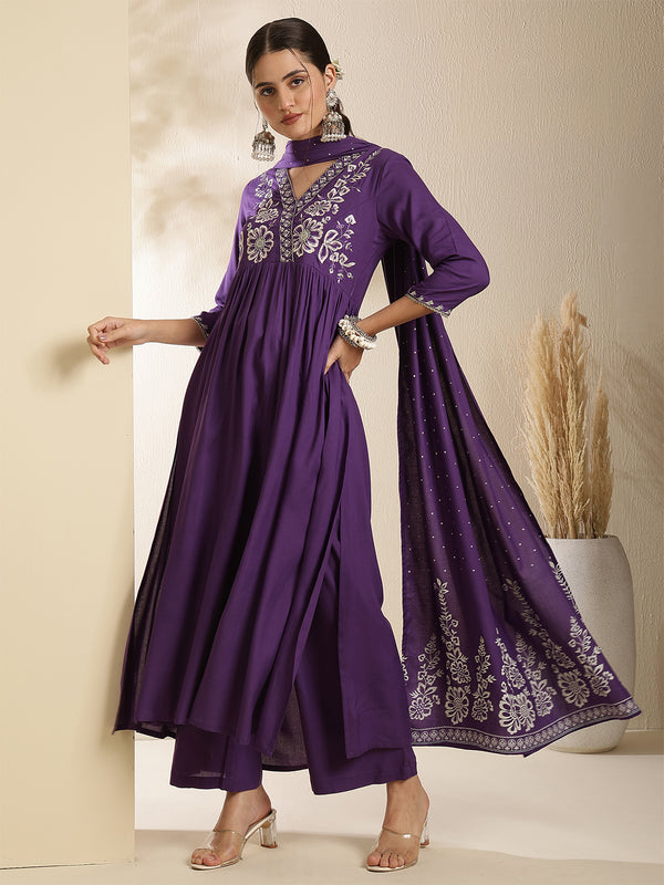 Coral Rayon Solid 3/4 Sleeves V-Neck Semi-Flared Kurta Suit Set