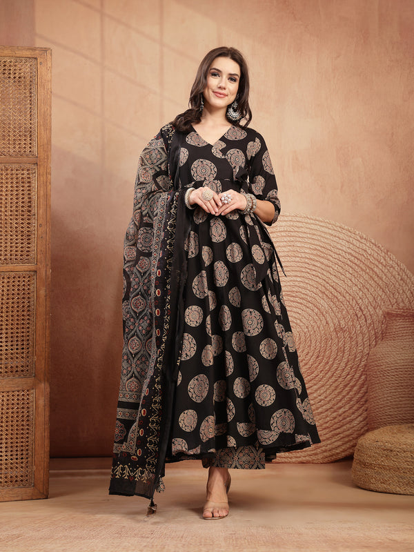 Gulmohar Jaipur Cotton Calf Length Printed 3/4 Sleeve V-Neck Anarkali Kurta Suit Set