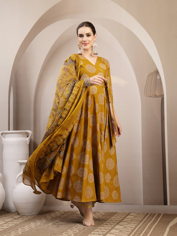 Gulmohar Jaipur Cotton Calf Length Printed 3/4 Sleeve V-Neck Anarkali Kurta Suit Set