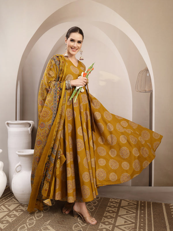 Gulmohar Jaipur Cotton Calf Length Printed 3/4 Sleeve V-Neck Anarkali Kurta Suit Set