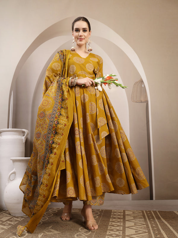 Gulmohar Jaipur Cotton Calf Length Printed 3/4 Sleeve V-Neck Anarkali Kurta Suit Set