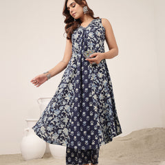 Rayon Calf Length Printed Sleeveless V-Neck Flared Kurta