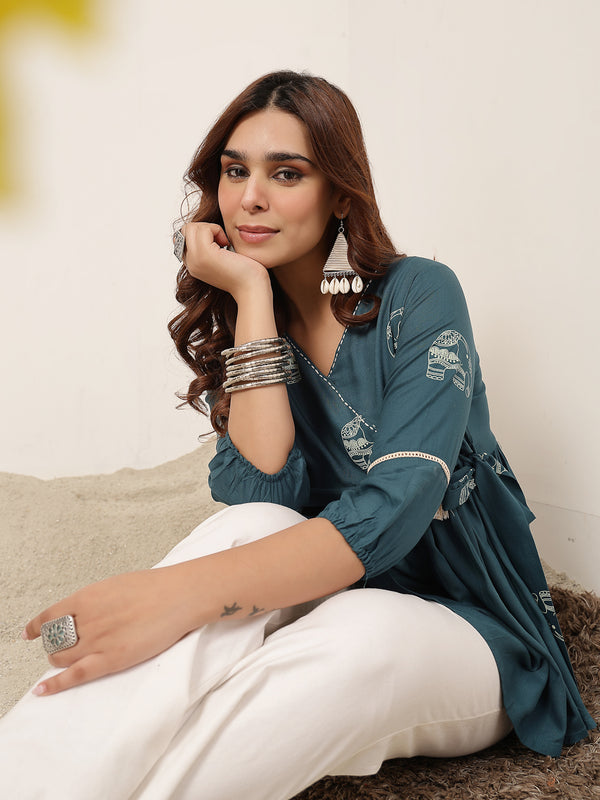 Rayon Hip Length Printed 3/4 Sleeve V-Neck Flared Top