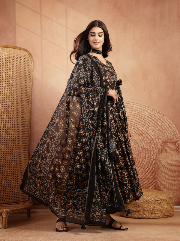 Gulmohar Jaipur Cotton Calf Length Printed 3/4 Sleeves V-Neck Anarkali Kurta Suit Set