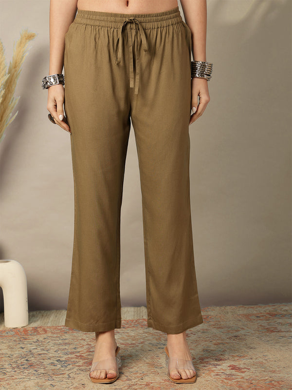 Rayon Calf Length Solid Semi-Flared 3/4 Sleeves V-Neck Kurta Bottom Set