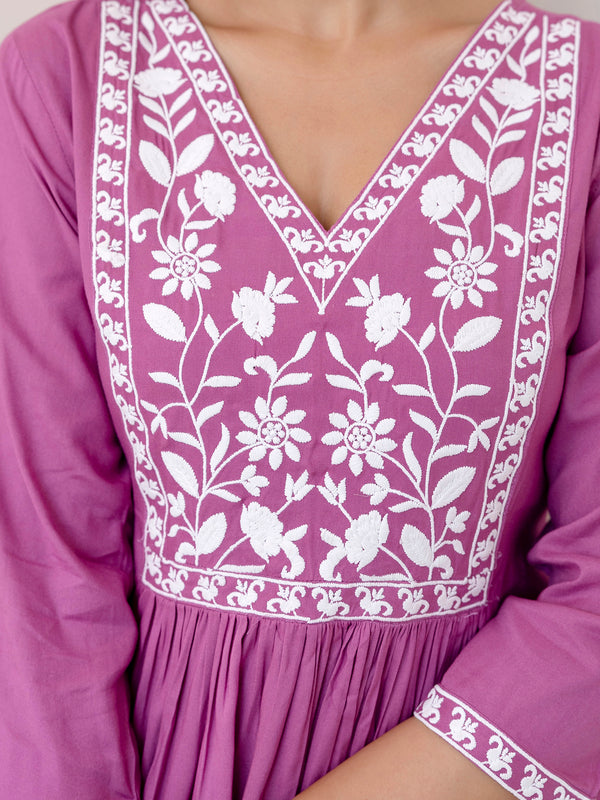 Lavender Rayon Hip Length Solid V-Neck Solid Embroidered Semi-Flared Top
