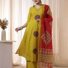 Rayon Calf Length Solid 3/4 Sleeves V-Neck Flared Kurta Suit Set
